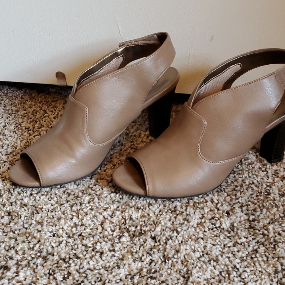 Heel Boot